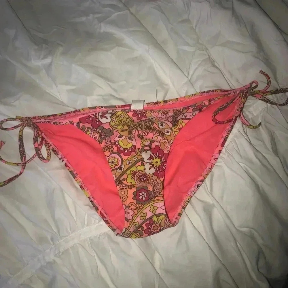 🟨Bathing Suit Bottoms